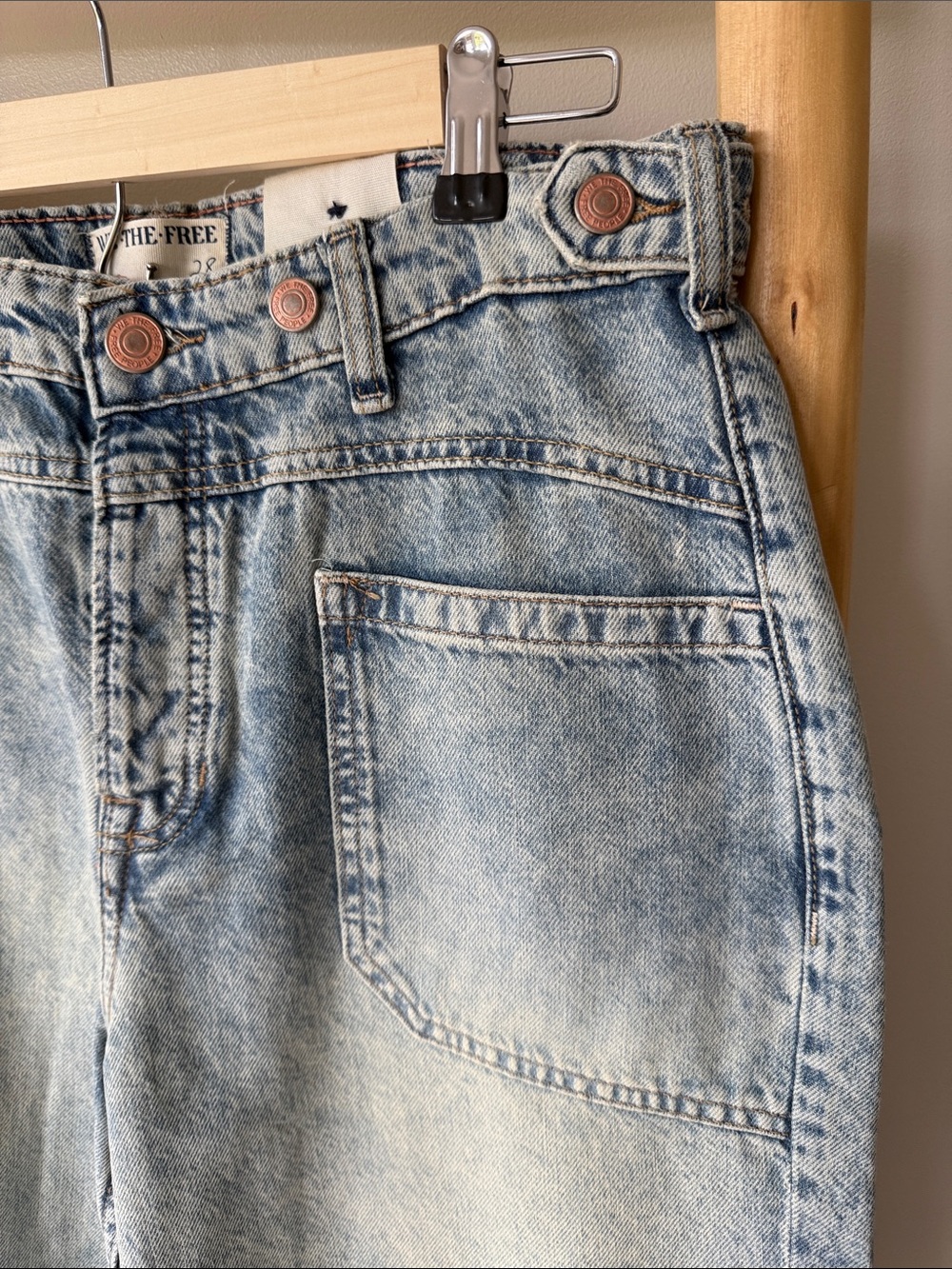Free People We the Free Palmer Wide Leg Cuffed Denim Jeans in La La Land 28 NWT - Picture 6 of 16